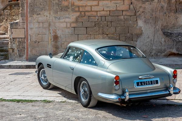 Aston Martin DB5 (122_1_002)